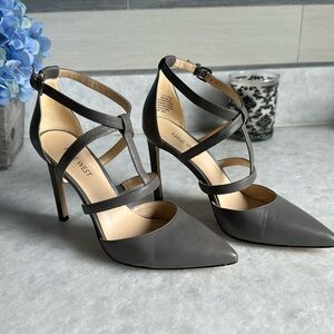 Nine West Pointy Heels size 6.5